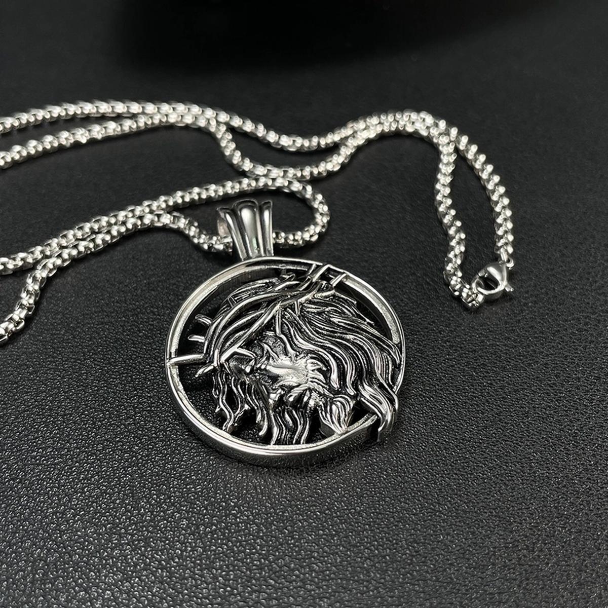 “Crown of Thorns” Jesus Pendant Necklace 🕊️