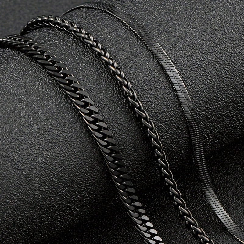 “Shadows of Steel” 3-Piece Chain Set ⚙️