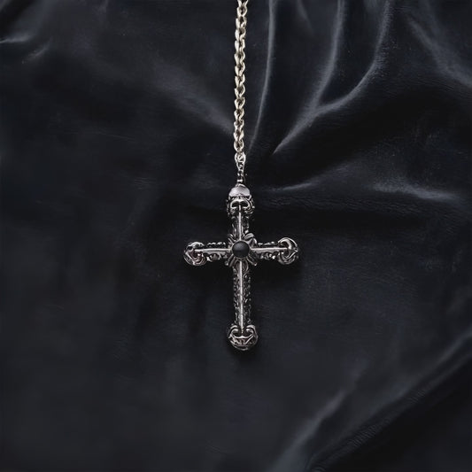 “Silver Saint” Men’s Gothic Cross Pendant ⚔️