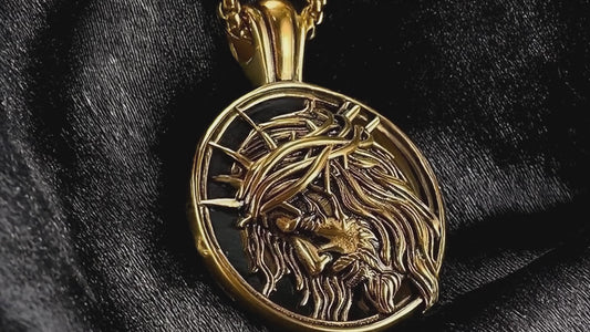 “Crown of Gold” Jesus Pendant Necklace 👑